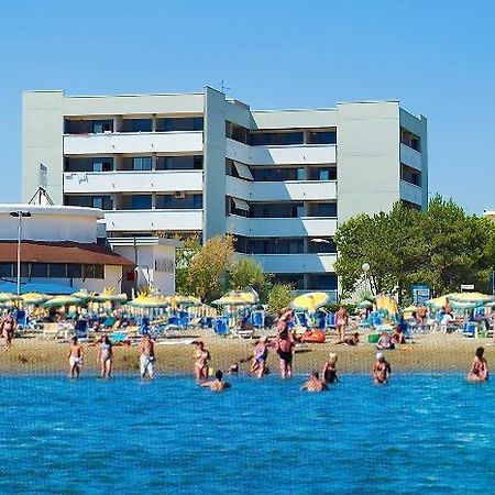Condominio Columbus 비비오네 외부 사진
