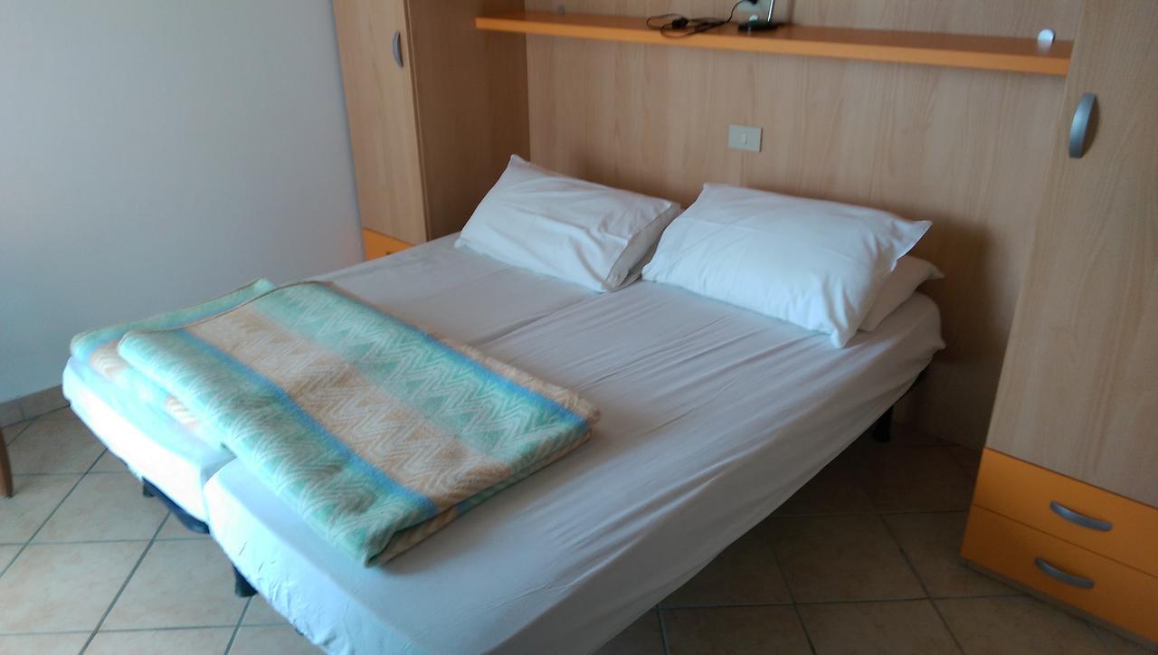 Condominio Columbus 비비오네 외부 사진